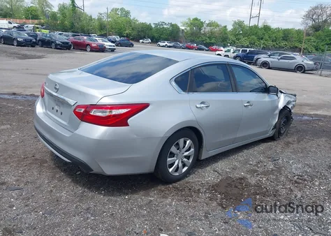 2016 Nissan Altima 2.5/2.5 S/2.5 Sl/2.5 Sr/2.5 Sv z USA, uszkodzony, nr VIN 1N4AL3AP3GN376655